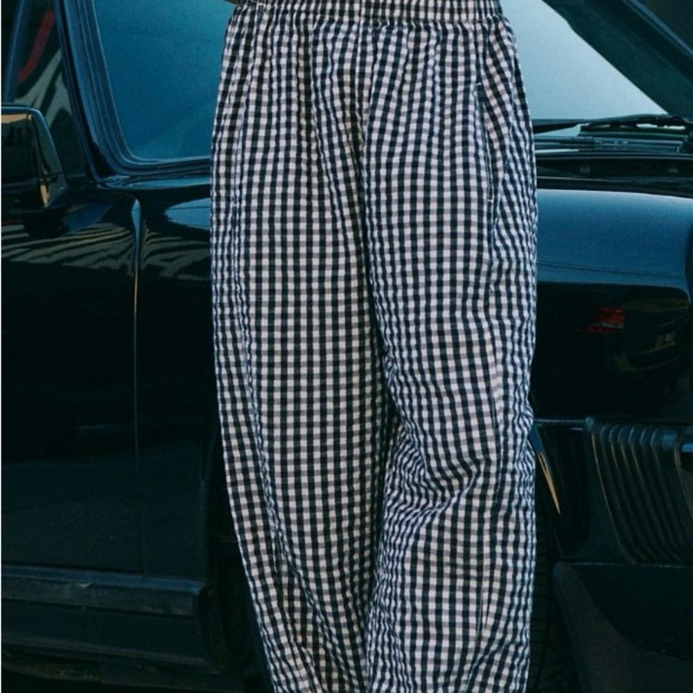Free People  Preppy Black and White Checkered Barrel style pants Relaxed Fit
